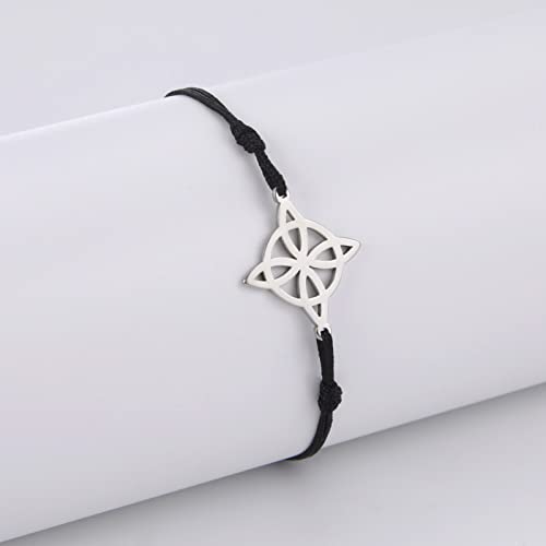 Celtic Witch Knot Necklace - Trinity Symbol