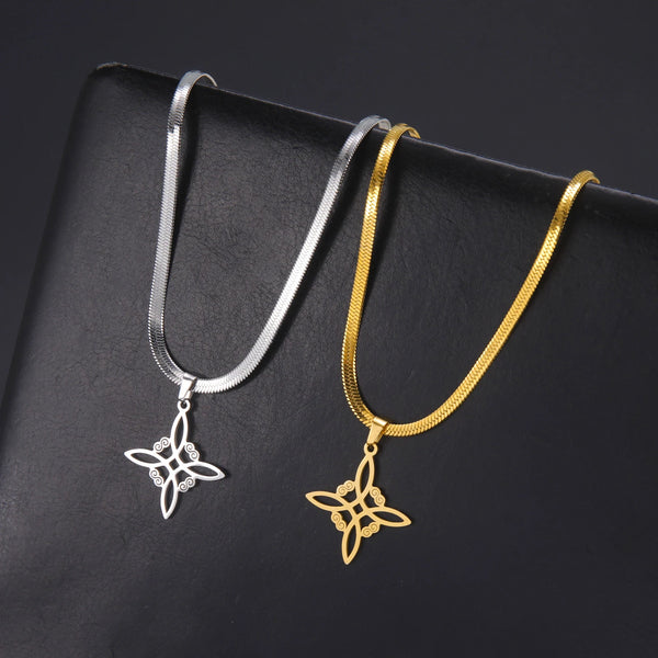 Celtic Witch Knot Necklace - Trinity Symbol