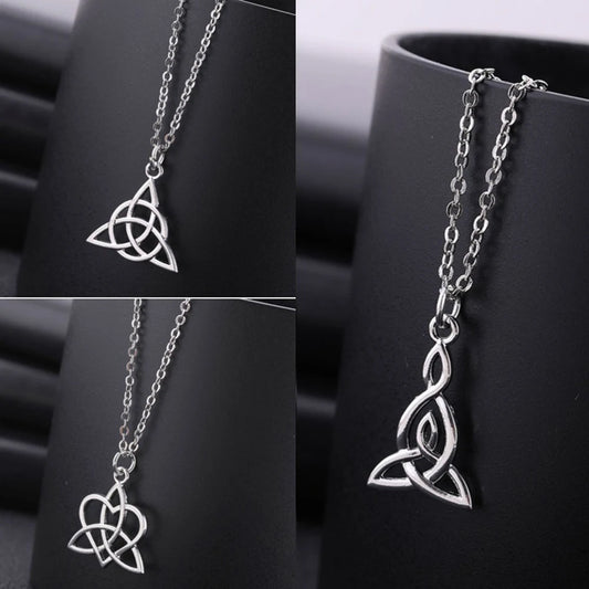 Celtic Witch Knot Necklace - Trinity Symbol