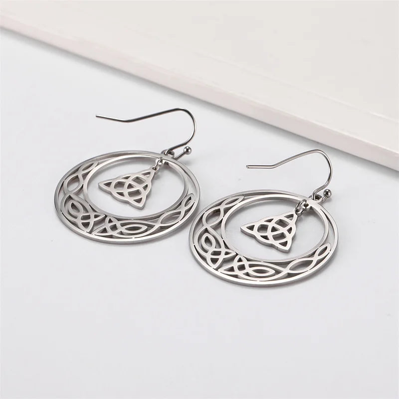 Celtic Trinity Knot Necklace
