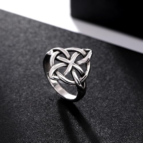Celtic Witch Knot Necklace - Trinity Symbol