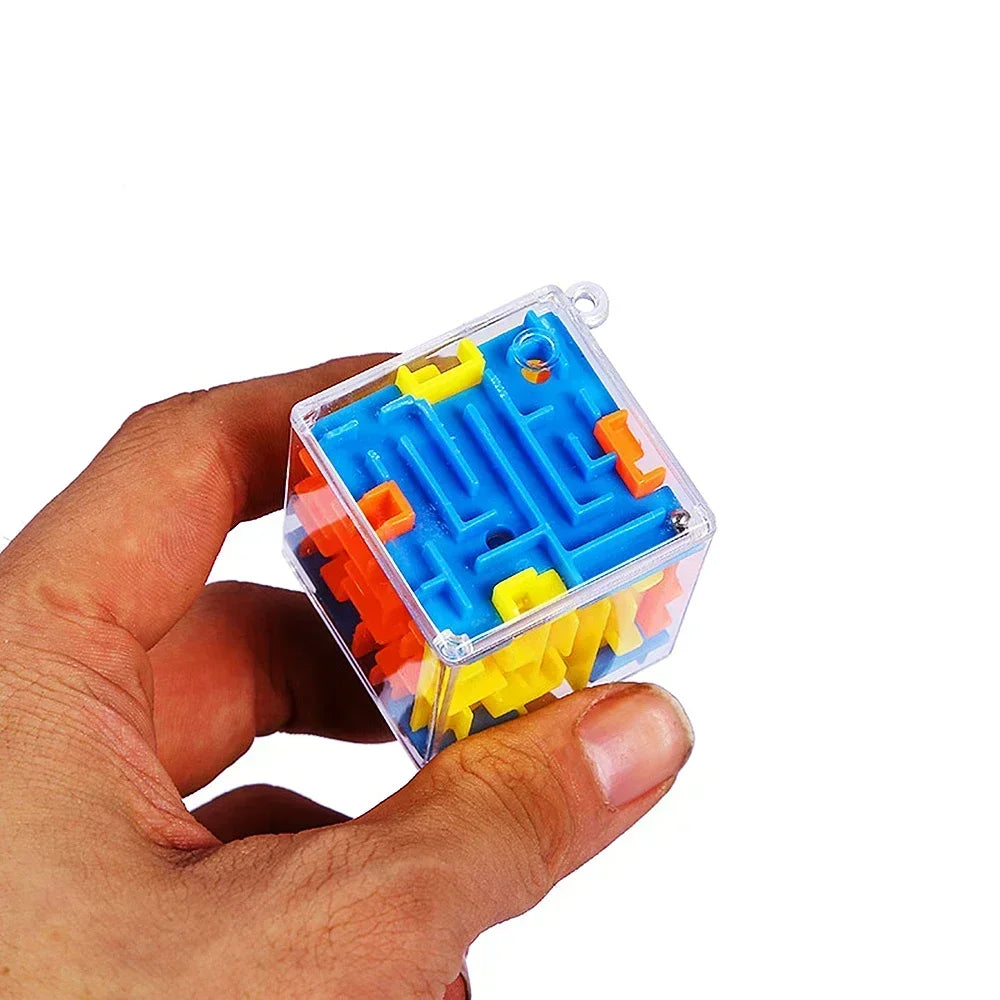 3D Rolling Ball Maze Puzzle Cube – Transparent Main image