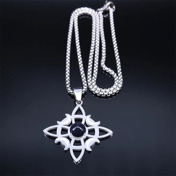 Celtic Witch Knot Necklace - Trinity Symbol