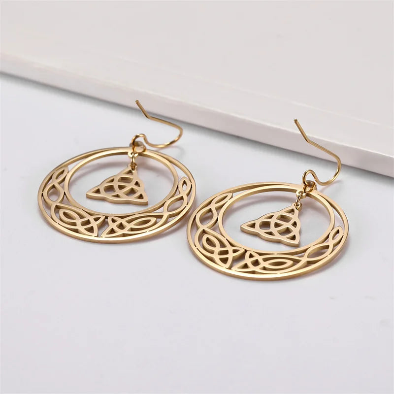 Celtic Trinity Knot Necklace