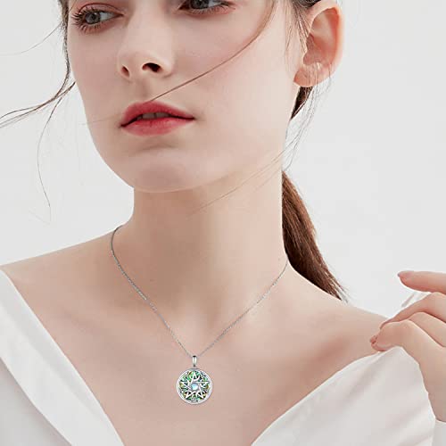 Celtic Witch Knot Necklace - Trinity Symbol