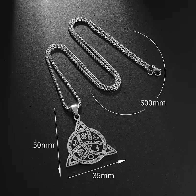 Celtic Witch Knot Necklace - Trinity Symbol