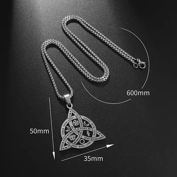 Celtic Witch Knot Necklace - Trinity Symbol