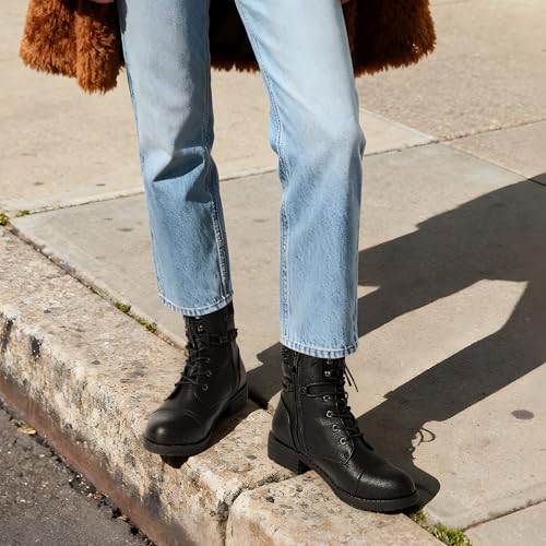 DREAM PAIRS Women's Lace Up Combat boots Ankle Booties