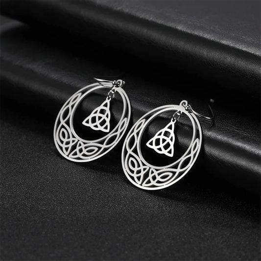 Celtic Trinity Knot Necklace