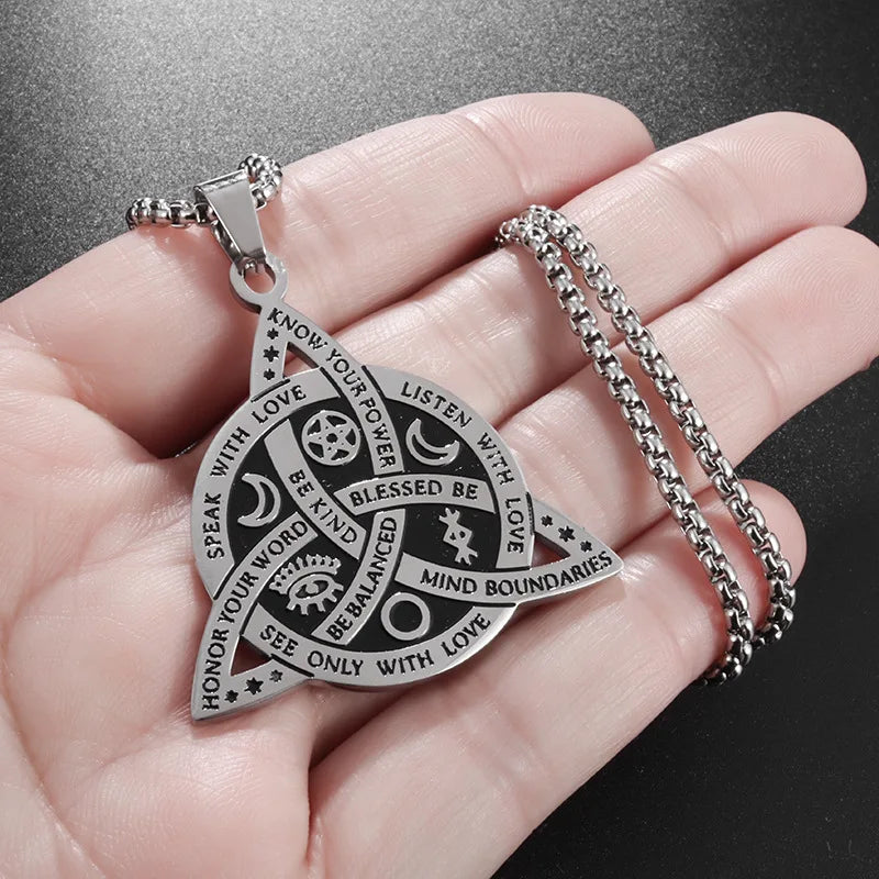 Celtic Witch Knot Necklace - Trinity Symbol