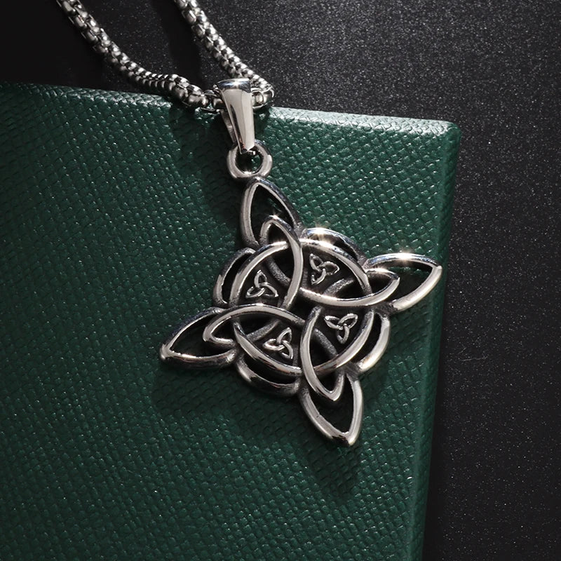 Wiccan Witch Knot Amulet Gift Necklace Main image