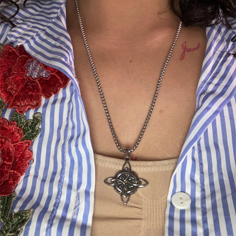 Wiccan Witch Knot Amulet Gift Necklace