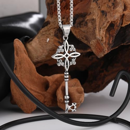 Celtic Witch Knot Necklace - Trinity Symbol Secondary image