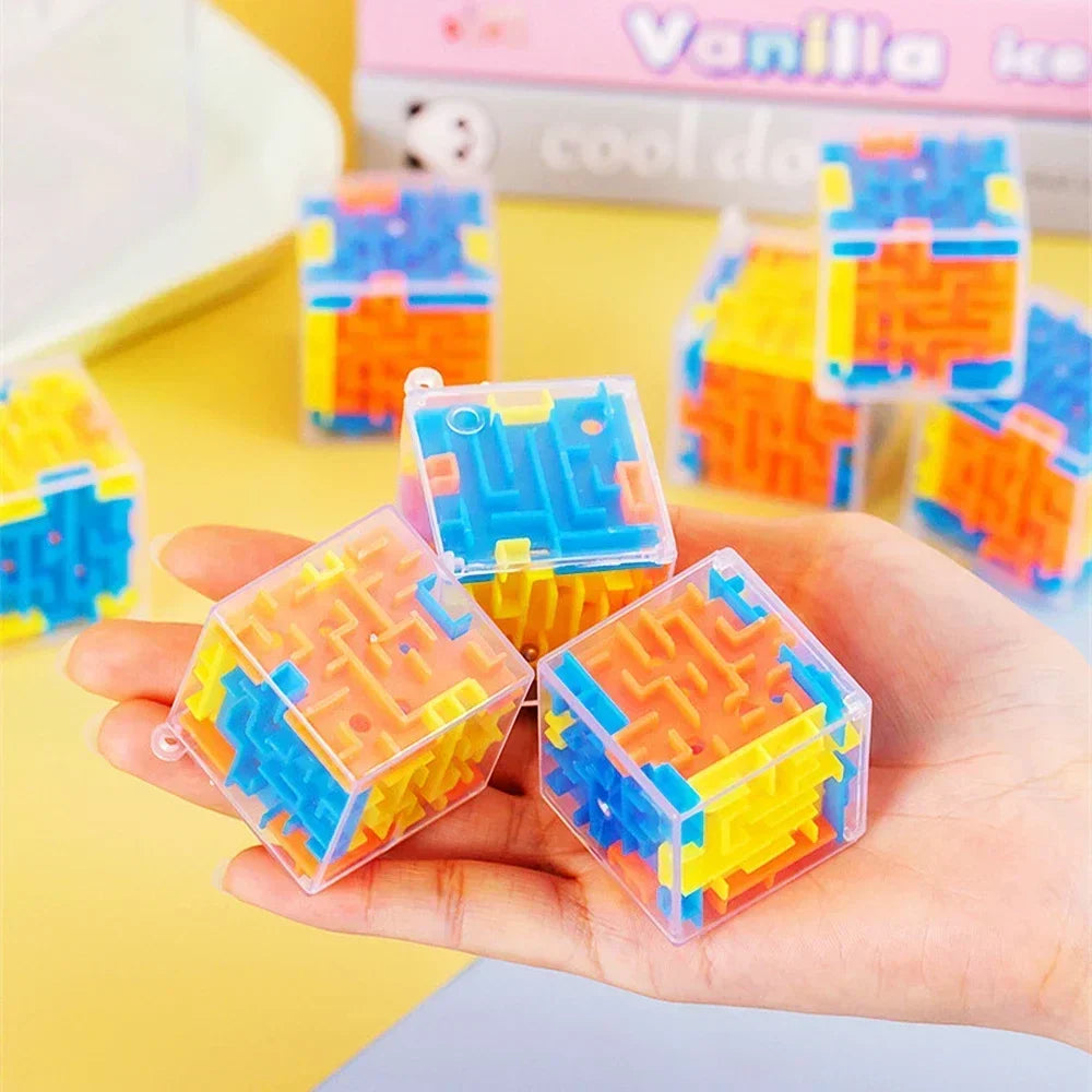 3D Rolling Ball Maze Puzzle Cube – Transparent