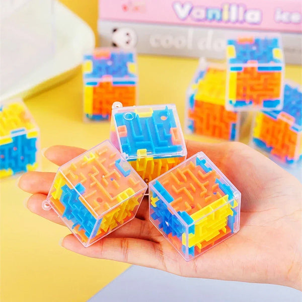 3D Rolling Ball Maze Puzzle Cube – Transparent
