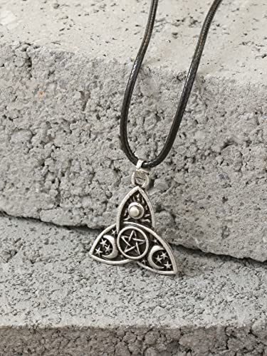 Celtic Trinity Knot Necklace
