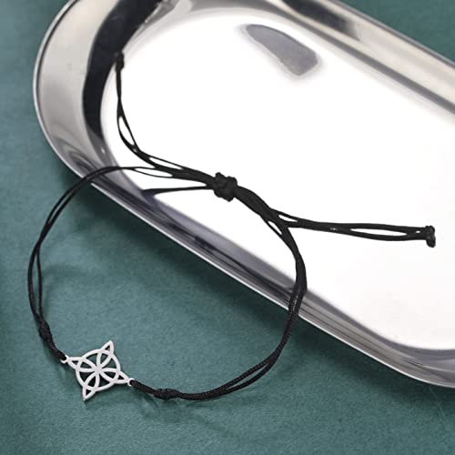 Celtic Witch Knot Necklace - Trinity Symbol