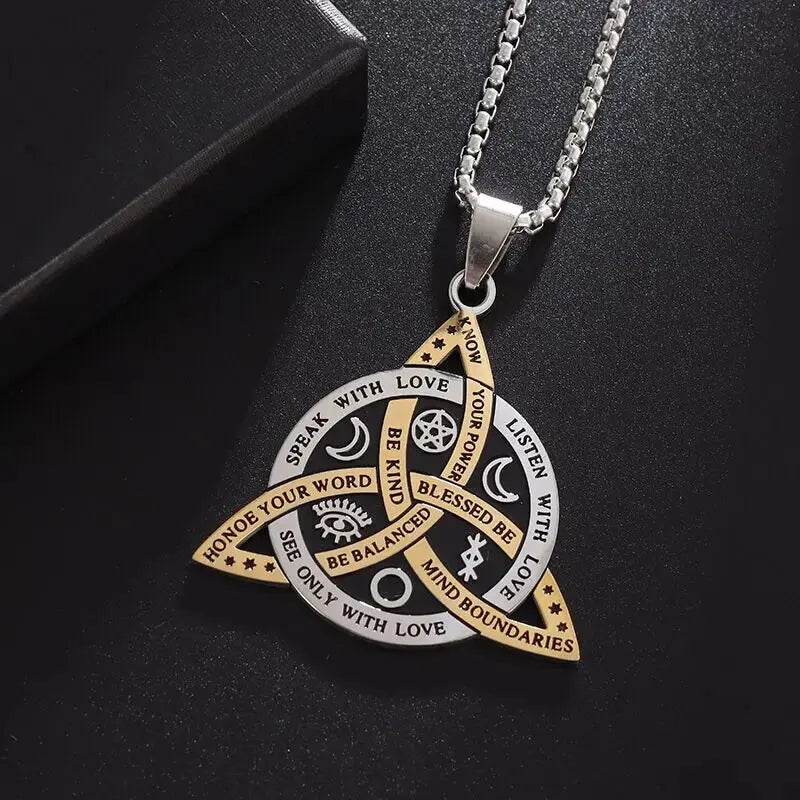 Celtic Witch Knot Necklace - Trinity Symbol