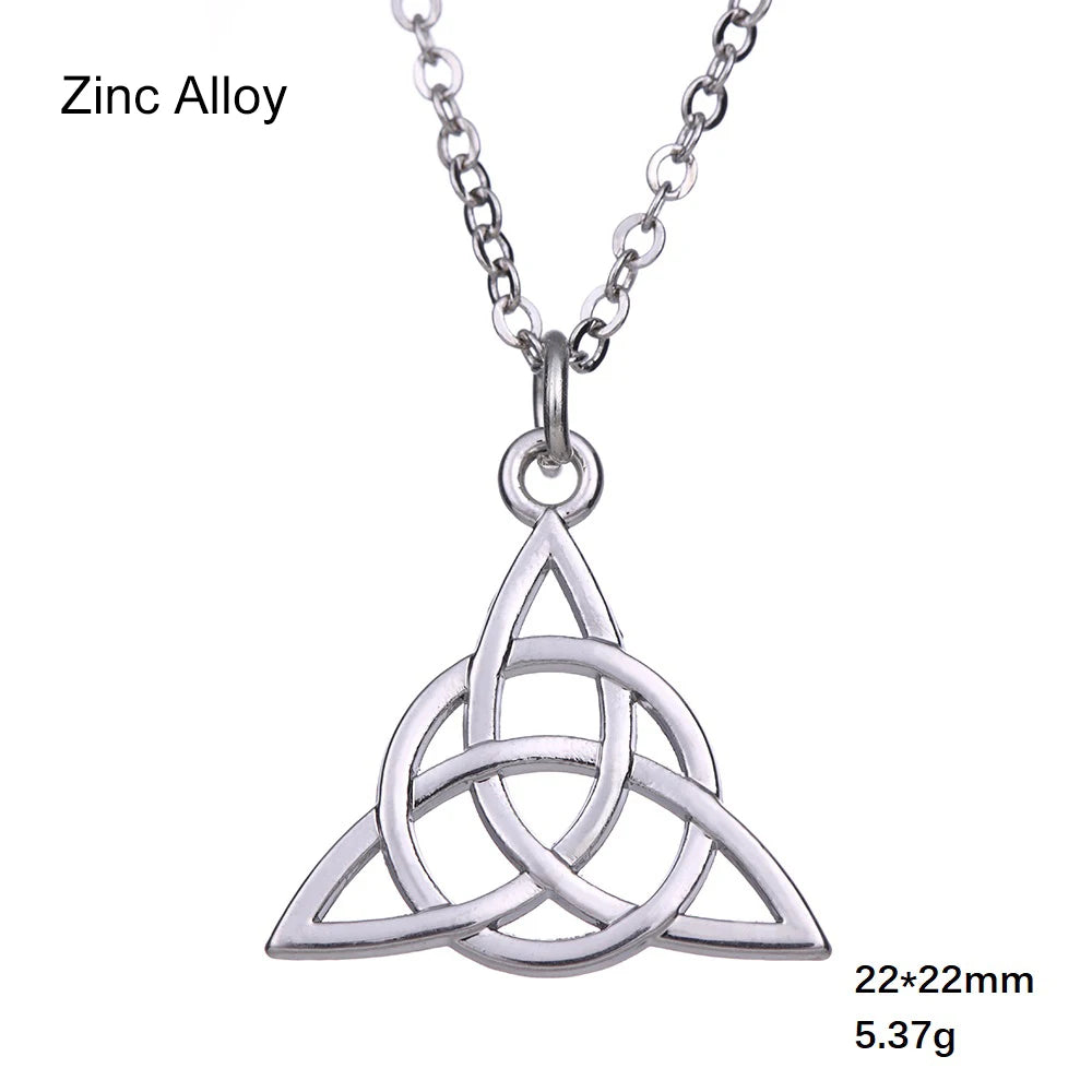 Celtic Witch Knot Necklace - Trinity Symbol