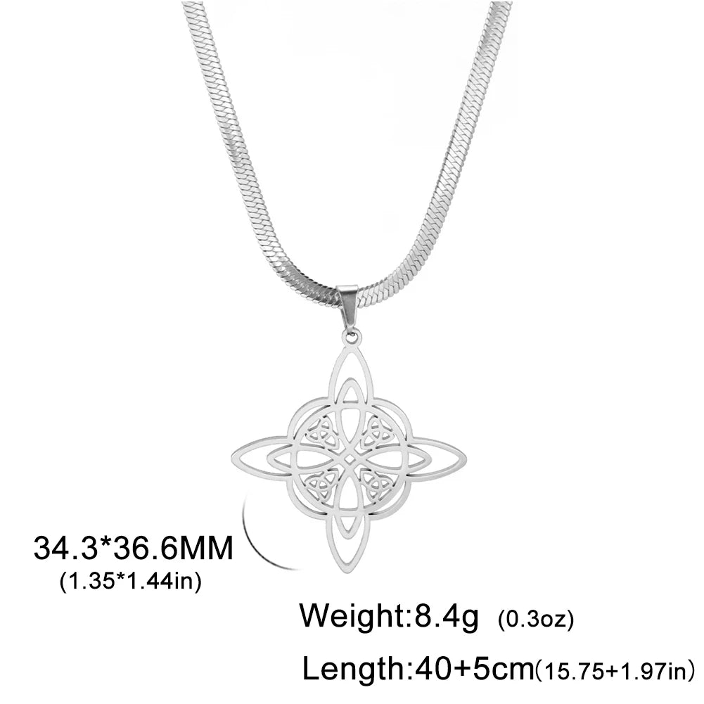 Celtic Witch Knot Necklace - Trinity Symbol