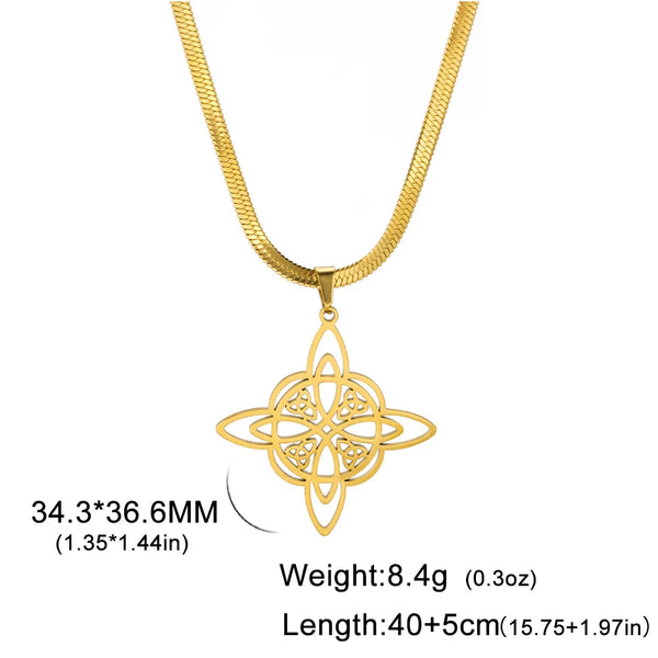 Celtic Witch Knot Necklace - Trinity Symbol