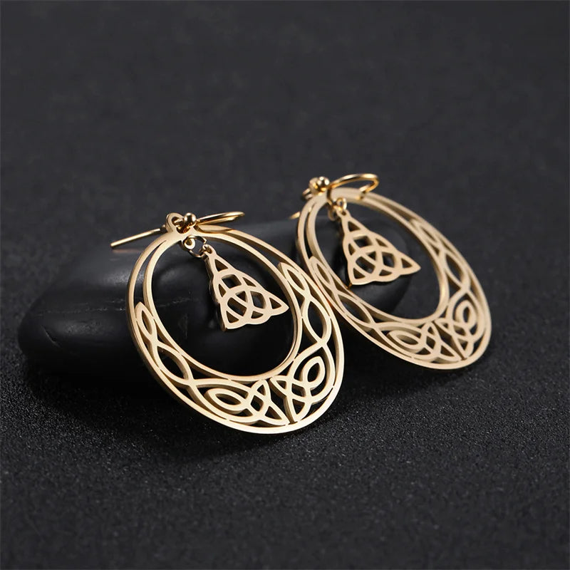 Celtic Trinity Knot Necklace