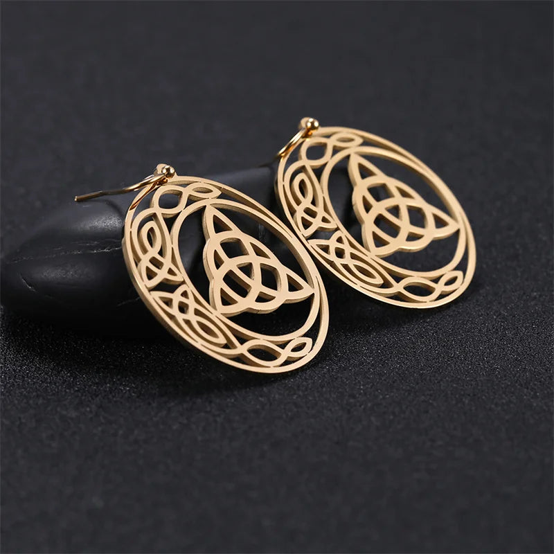 Celtic Trinity Knot Necklace