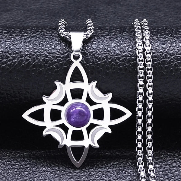 Celtic Witch Knot Necklace - Trinity Symbol