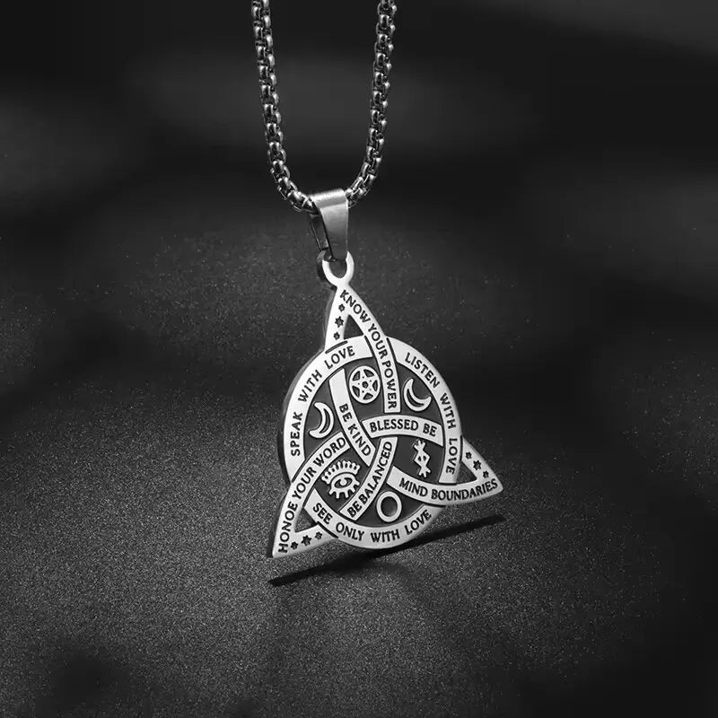 Celtic Witch Knot Necklace - Trinity Symbol Main image