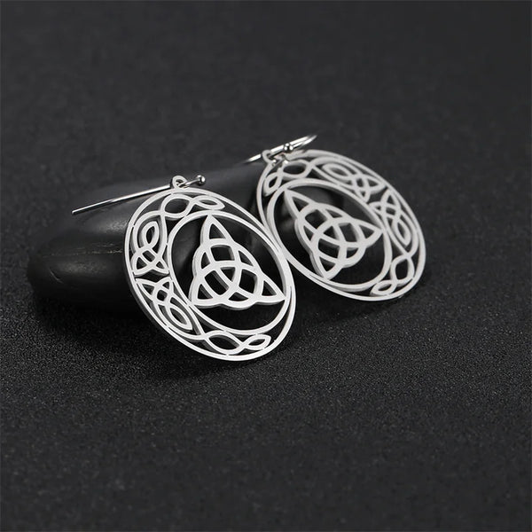 Celtic Trinity Knot Necklace