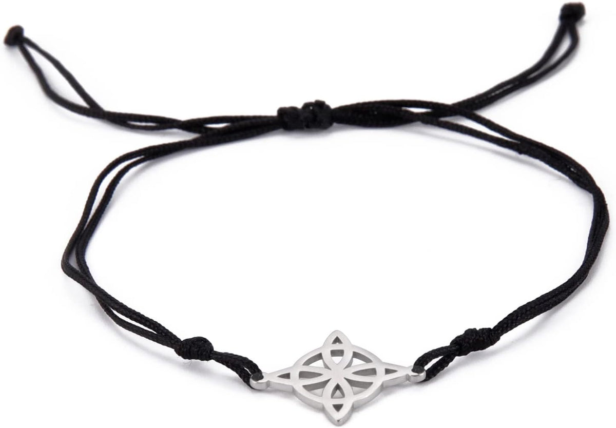 Celtic Witch Knot Necklace - Trinity Symbol