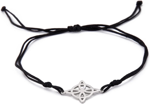 Celtic Witch Knot Necklace - Trinity Symbol
