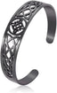 Celtic Witch Knot Necklace - Trinity Symbol